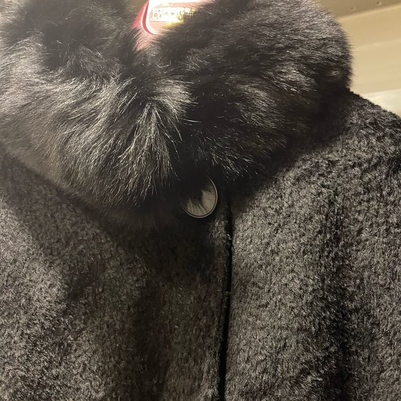 Finland Dyed Blur Fox Fur Trimmed Coat wool body - Picture 5 of 12